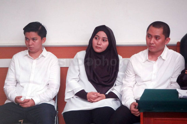 Saksi Ini Sebut First...
