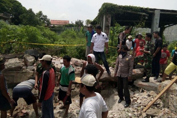 Korban Tewas Tembok...