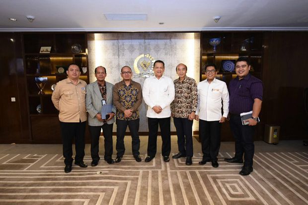 DPR Kebut Penyelesaian...