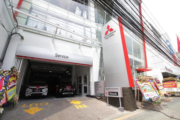 Service di Dealer Nusantara...