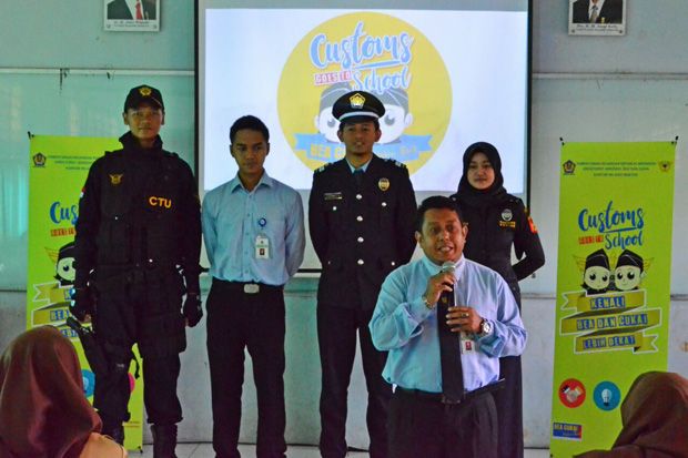 Berikan Edukasi Kepabeanan,...