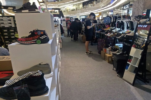 Beragam Sneaker Unik...