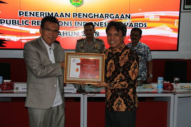 Kudus Raih Penghargaan...