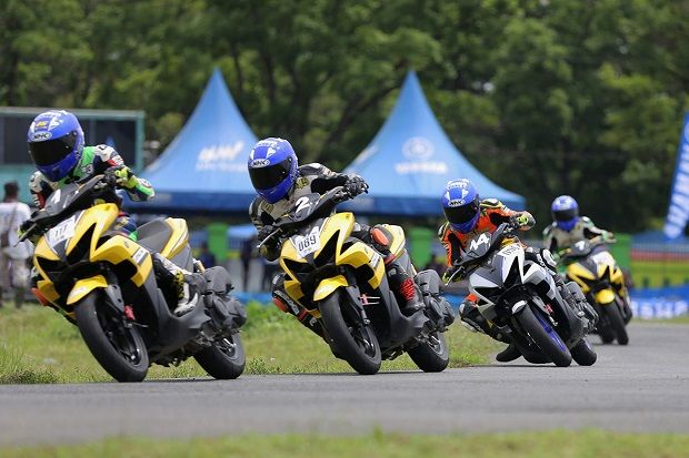 14 Tahun Absen, Yamaha...