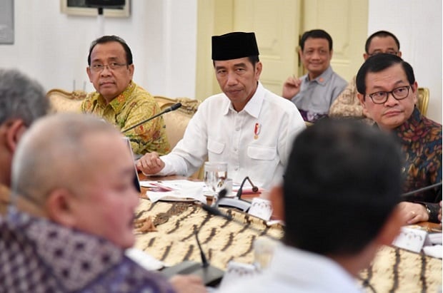 Jokowi Pertanyakan Promosi...