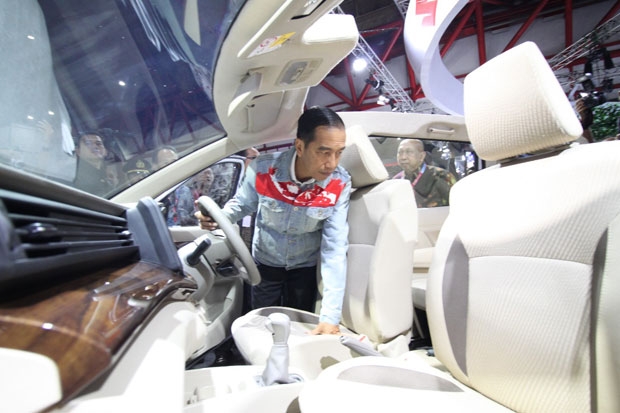 Presiden Jokowi Cari...