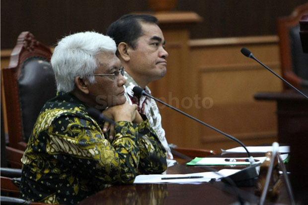 Sidang Uji Materi UU...