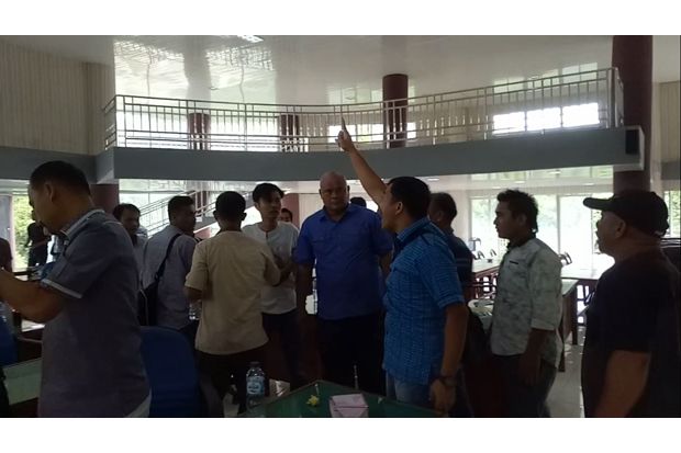 Rapat Paripurna DPRD...
