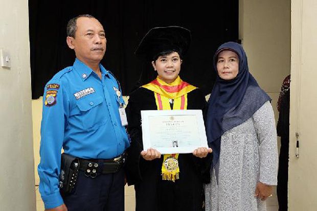 Kisah Anak Satpam Menjadi...