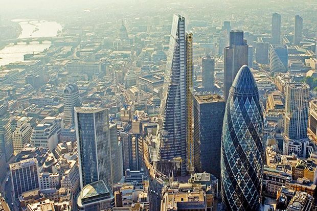 London Dipenuhi 510...