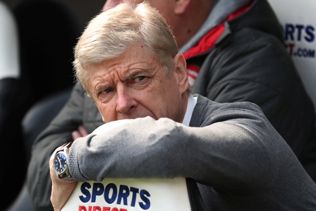 Arsene Wenger Mundur...
