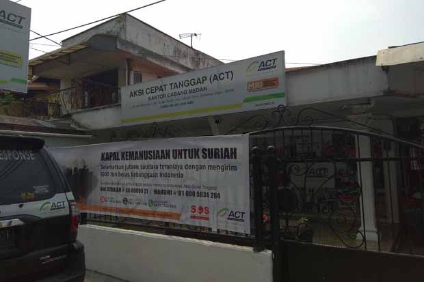 Empat Menteri Lepas...