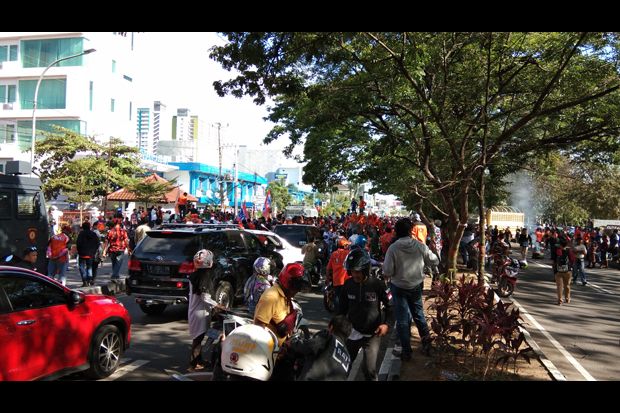 Ribuan Pendukung Danny-Indira...