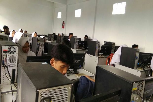 Komputer Kurang, 452...