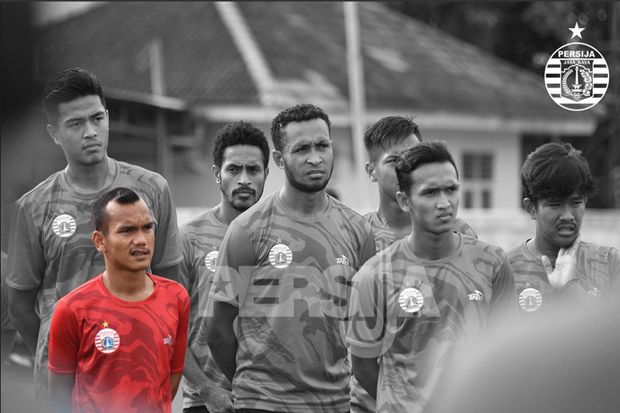 Riko Simanjuntak Bikin...