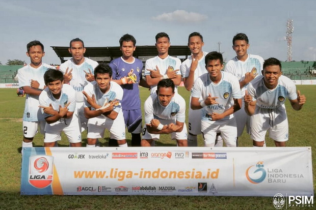 Tunggak Gaji Pemain,...