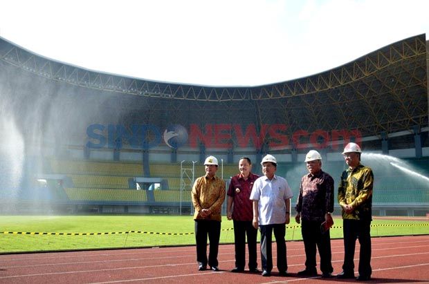 JK Tinjau Stadion Patriot...