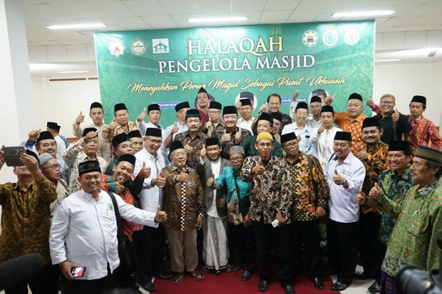 Masjid Diharapkan Jadi...