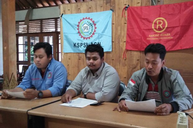 Buruh DIY Tuntut Perumahan...