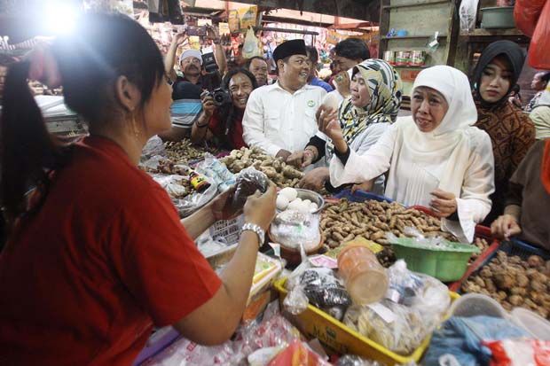 Pedagang Pasar Pacarkeling...