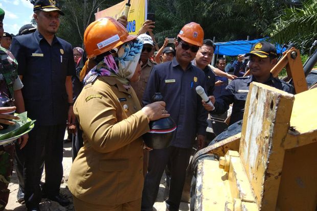 Bupati Kobar Resmikan...
