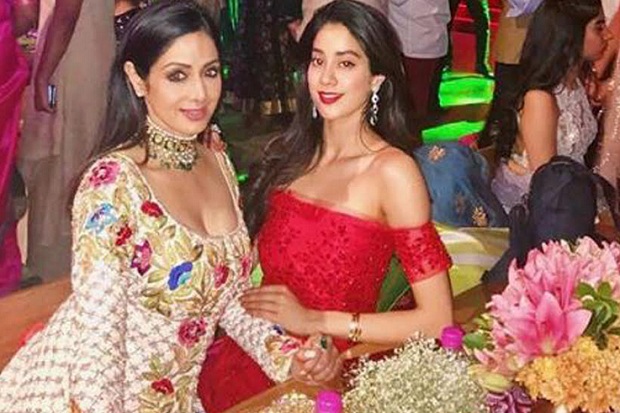 Janhvi Kapoor Lanjutkan...