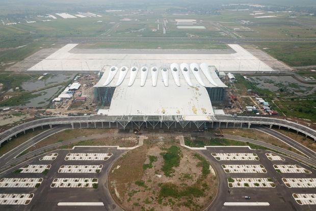 Bangun Bandara Kertajati,...