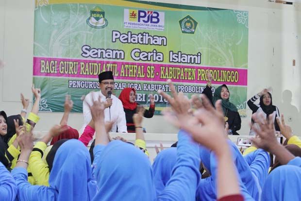 Gus Ipul Gagas Upah...