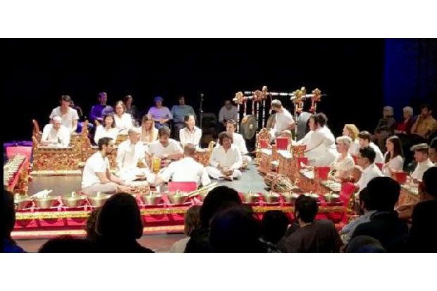Saat Musik Gamelan Bikin...