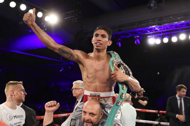Rey Vargas Yakin Pukul...