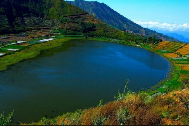 Wisata Telaga Merdada...