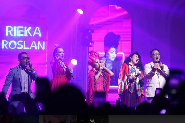 5 Penyanyi Tebar Cinta...