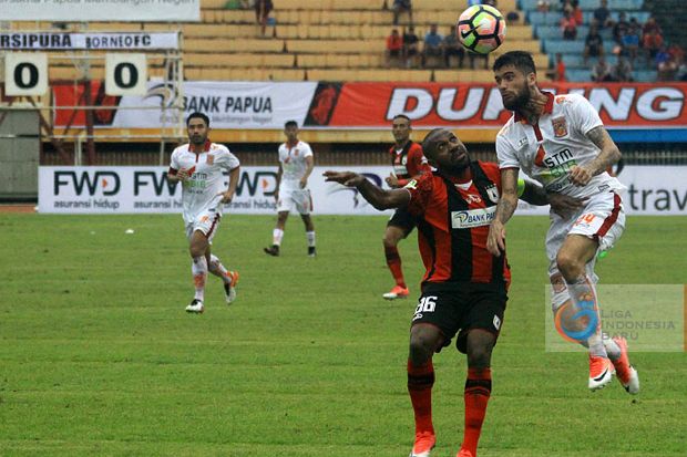 Raih Kemenangan Kandang,...