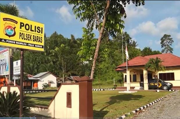 Lima Tahanan Polsek...