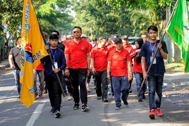 Tubagus Hasanudin Ajak...