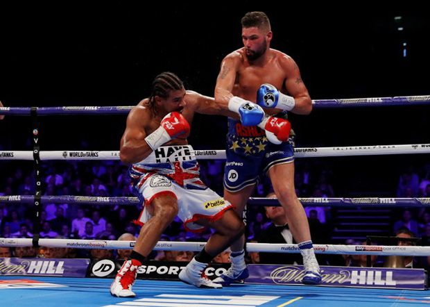 Tony Bellew Robohkan...