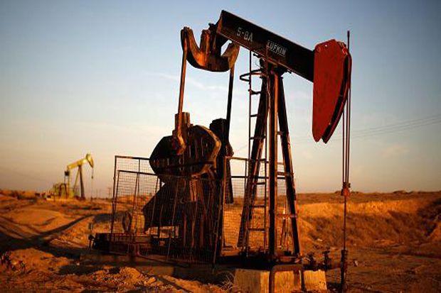 Harga Minyak WTI Tembus...