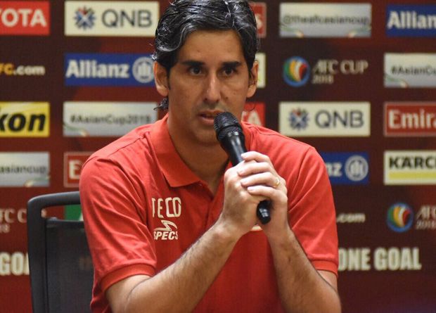 Bertandang ke Home United,...