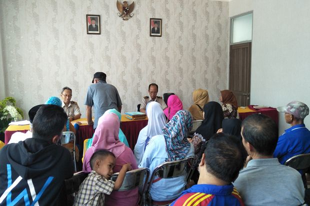 Warga Padalarang Keluhkan...