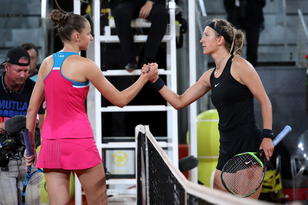 Si Kembar Pliskova Berhasil...