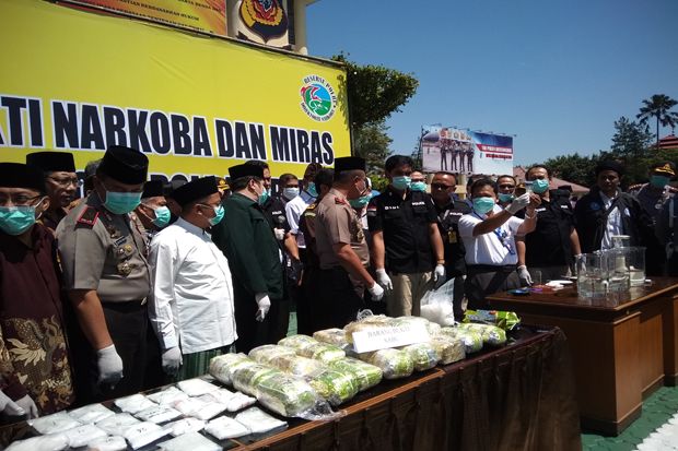 Polda Jabar Amankan...