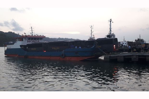 Delapan Bus Napi Teroris...
