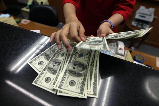 Dolar AS Menguat Karena...