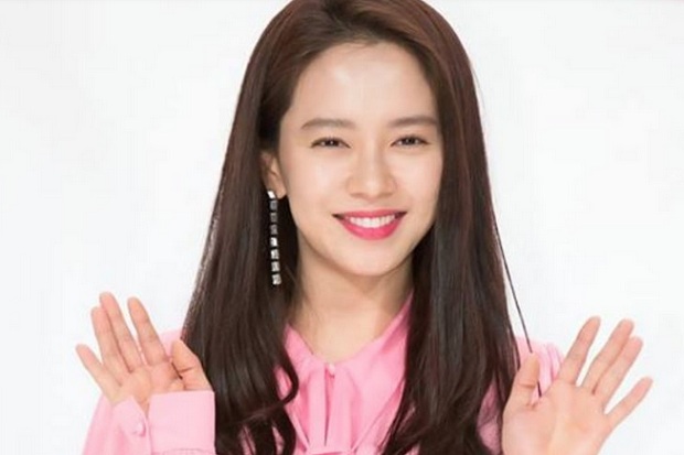 Song Ji Hyo Artis Paling...