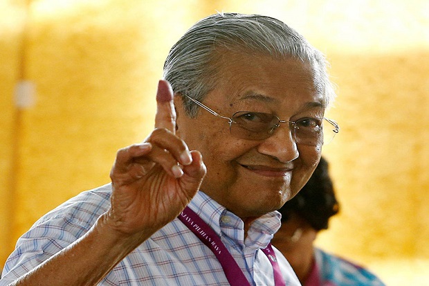 Mahathir Menang, Sial...