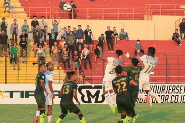 Djanur Heran Anak Didiknya...