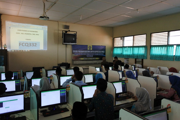 Berbasis Komputer, 6.910...