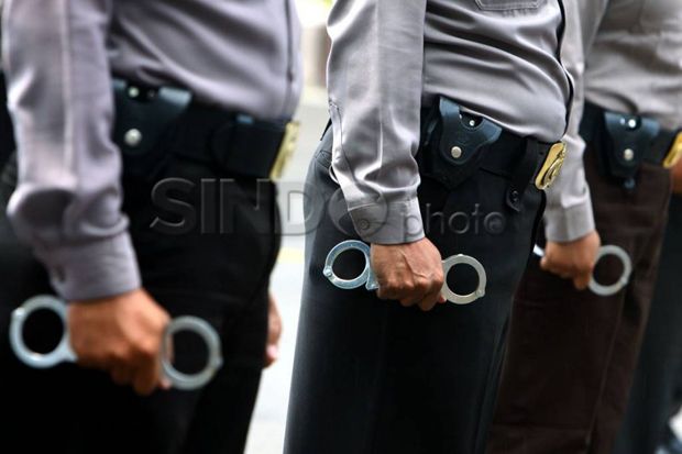 Polisi Buru Satu Pelaku...
