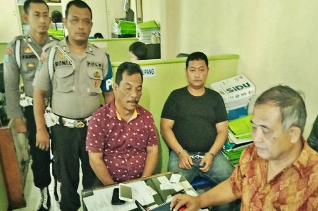 Ngaku Dapat Bisikan...