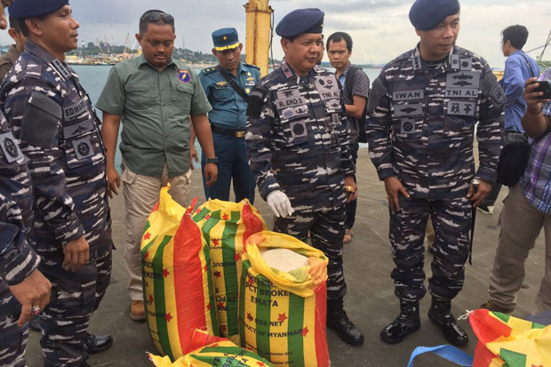 TNI AL Tangkap 2 Kapal...